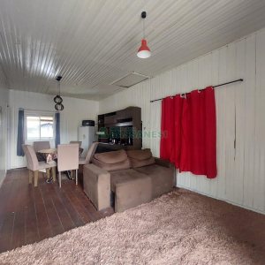 Casa Mobiliada com 90m², 2 dormitórios, no bairro Santa Catarina em Caxias do Sul para Alugar
