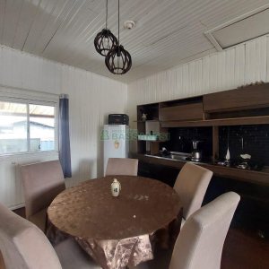 Casa Mobiliada com 90m², 2 dormitórios, no bairro Santa Catarina em Caxias do Sul para Alugar