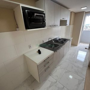 Apartamento com 65m², 2 dormitórios, 1 vaga, no bairro Jardelino Ramos em Caxias do Sul para Comprar