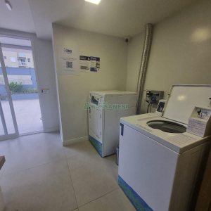 Apartamento com 55m², 2 dormitórios, 1 vaga, no bairro De Lazzer em Caxias do Sul para Alugar