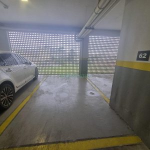 Apartamento com 55m², 2 dormitórios, 1 vaga, no bairro De Lazzer em Caxias do Sul para Alugar