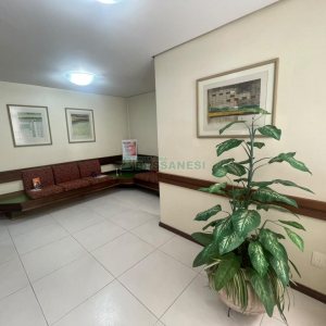 Sala com 105m², 1 vaga, no bairro Centro em Caxias do Sul para Comprar