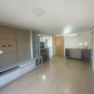 Apartamento com 56m², 1 dormitório, 1 vaga, no bairro Centro em Caxias do Sul para Comprar