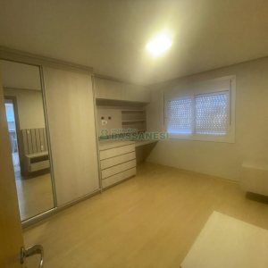 Apartamento com 56m², 1 dormitório, 1 vaga, no bairro Centro em Caxias do Sul para Comprar