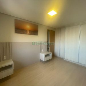 Apartamento com 56m², 1 dormitório, 1 vaga, no bairro Centro em Caxias do Sul para Comprar