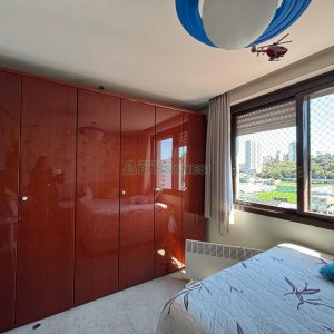 Apto Mobiliado com 250m², 4 dormitórios, 3 vagas, no bairro Centro em Caxias do Sul para Alugar