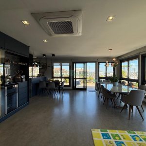 Apto Mobiliado com 250m², 4 dormitórios, 3 vagas, no bairro Centro em Caxias do Sul para Alugar