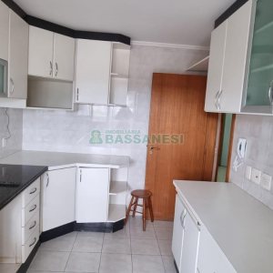Apartamento com 96m², 3 dormitórios, 2 vagas, no bairro Madureira em Caxias do Sul para Comprar