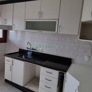 Apartamento com 96m², 3 dormitórios, 2 vagas, no bairro Madureira em Caxias do Sul para Comprar