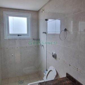 Apartamento com 96m², 3 dormitórios, 2 vagas, no bairro Madureira em Caxias do Sul para Comprar