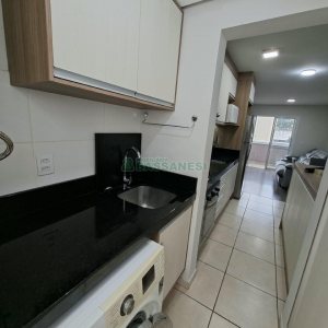 Apartamento com 76m², 2 dormitórios, 1 vaga, no bairro Vila Verde em Caxias do Sul para Comprar