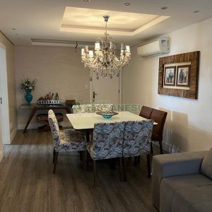 Apartamento com 94m², 3 dormitórios, 2 vagas, no bairro Rio Branco em Caxias do Sul para Comprar