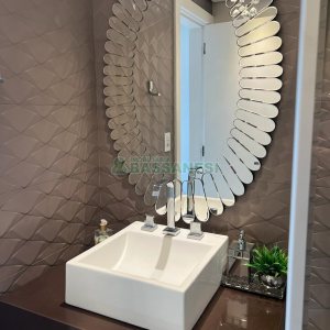 Apartamento com 94m², 3 dormitórios, 2 vagas, no bairro Rio Branco em Caxias do Sul para Comprar