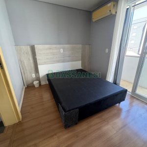 Sobrado com 61m², 2 dormitórios, no bairro Cidade Nova em Caxias do Sul para Alugar