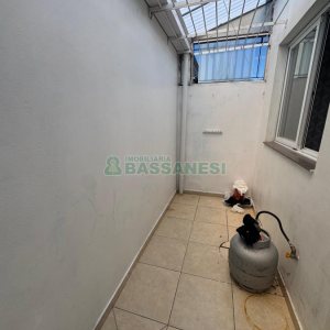 Sobrado com 61m², 2 dormitórios, no bairro Cidade Nova em Caxias do Sul para Alugar