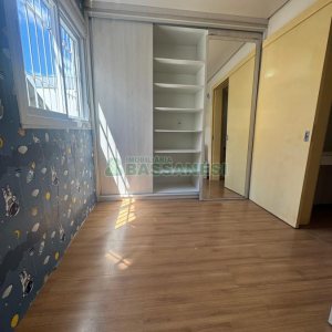 Sobrado com 61m², 2 dormitórios, no bairro Cidade Nova em Caxias do Sul para Alugar