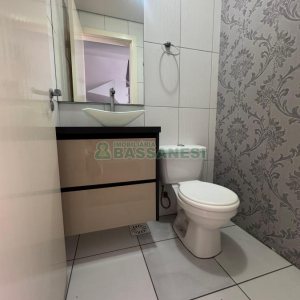 Sobrado com 61m², 2 dormitórios, no bairro Cidade Nova em Caxias do Sul para Alugar