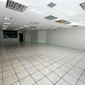 Loja com 160m², no bairro Centro em Caxias do Sul para Alugar
