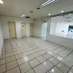 Loja com 160m², no bairro Centro em Caxias do Sul para Alugar
