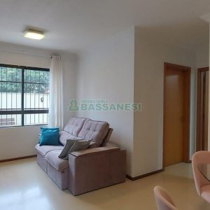 Apartamento com 65m², 2 dormitórios, 1 vaga, no bairro Pio X em Caxias do Sul para Alugar