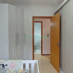 Apartamento com 65m², 2 dormitórios, 1 vaga, no bairro Pio X em Caxias do Sul para Alugar