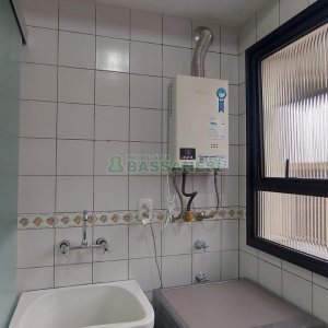 Apartamento com 65m², 2 dormitórios, 1 vaga, no bairro Pio X em Caxias do Sul para Alugar