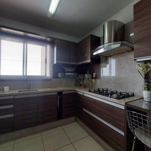 Apto Mobiliado com 101m², 3 dormitórios, 2 vagas, no bairro Universitário em Caxias do Sul para Alugar