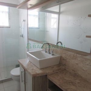 Sobrado com 100m², 3 dormitórios, 1 vaga, no bairro Desvio Rizzo em Caxias do Sul para Alugar
