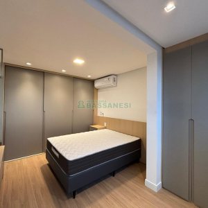 Apto Mobiliado com 42m², 1 dormitório, 1 vaga, no bairro São Pelegrino em Caxias do Sul para Alugar