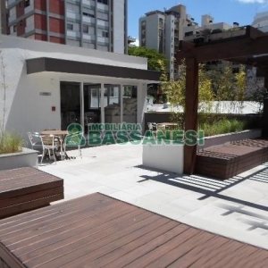 Apartamento com 97m², 3 dormitórios, 2 vagas, no bairro Centro em Caxias do Sul para Alugar
