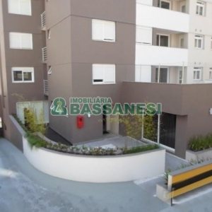 Apartamento com 97m², 3 dormitórios, 2 vagas, no bairro Centro em Caxias do Sul para Alugar