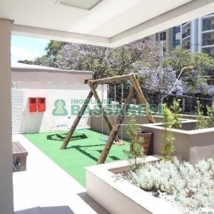 Apartamento com 97m², 3 dormitórios, 2 vagas, no bairro Centro em Caxias do Sul para Alugar