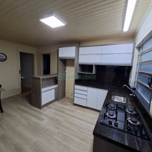 Casa com 148m², 3 dormitórios, 2 vagas, no bairro Cristo Redentor em Caxias do Sul para Alugar