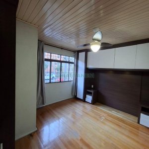 Casa com 148m², 3 dormitórios, 2 vagas, no bairro Cristo Redentor em Caxias do Sul para Alugar