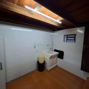 Casa com 148m², 3 dormitórios, 2 vagas, no bairro Cristo Redentor em Caxias do Sul para Alugar