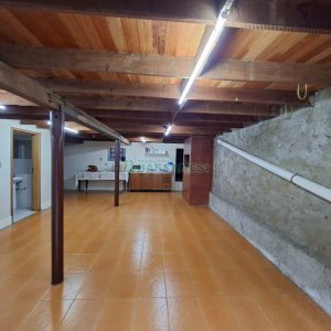 Casa com 148m², 3 dormitórios, 2 vagas, no bairro Cristo Redentor em Caxias do Sul para Alugar