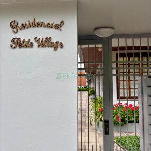 Sobrado com 157m², 3 dormitórios, 2 vagas, no bairro Jardim América em Caxias do Sul para Comprar