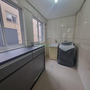 Apto Mobiliado com 62m², 1 dormitório, 1 vaga, no bairro Vinhedos em Caxias do Sul para Alugar