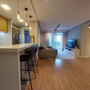 Apto Mobiliado com 86m², 2 dormitórios, 2 vagas, no bairro Panazzolo em Caxias do Sul para Alugar