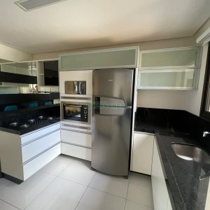 Apto Mobiliado com 99m², 2 dormitórios, 2 vagas, no bairro Pio X em Caxias do Sul para Alugar