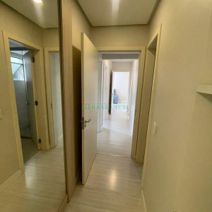 Apto Mobiliado com 99m², 2 dormitórios, 2 vagas, no bairro Pio X em Caxias do Sul para Alugar