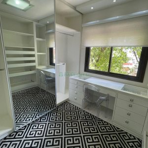Apto Mobiliado com 99m², 2 dormitórios, 2 vagas, no bairro Pio X em Caxias do Sul para Alugar