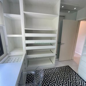 Apto Mobiliado com 99m², 2 dormitórios, 2 vagas, no bairro Pio X em Caxias do Sul para Alugar