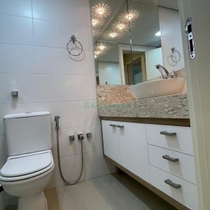 Apto Mobiliado com 99m², 2 dormitórios, 2 vagas, no bairro Pio X em Caxias do Sul para Alugar
