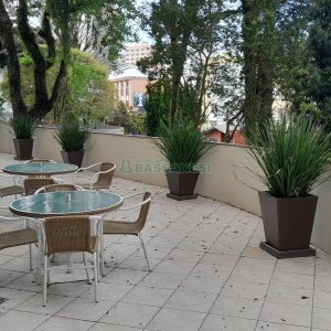 Apto Mobiliado com 99m², 2 dormitórios, 2 vagas, no bairro Pio X em Caxias do Sul para Alugar