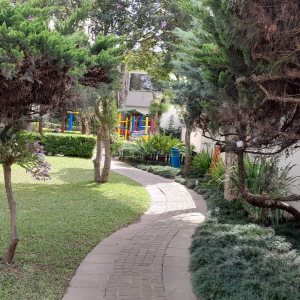 Apto Mobiliado com 99m², 2 dormitórios, 2 vagas, no bairro Pio X em Caxias do Sul para Alugar