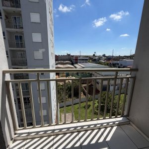 Apartamento com 58m², 2 dormitórios, 1 vaga, no bairro De Lazzer em Caxias do Sul para Alugar
