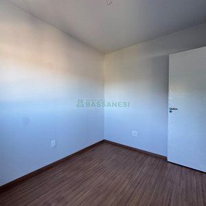 Apartamento com 66m², 2 dormitórios, 1 vaga, no bairro São Leopoldo em Caxias do Sul para Comprar