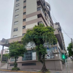 Apto Mobiliado com 46m², 1 dormitório, 1 vaga, no bairro Centro em Caxias do Sul para Alugar