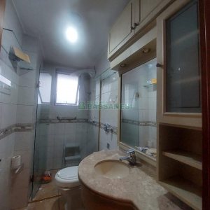 Apto Mobiliado com 46m², 1 dormitório, 1 vaga, no bairro Centro em Caxias do Sul para Alugar